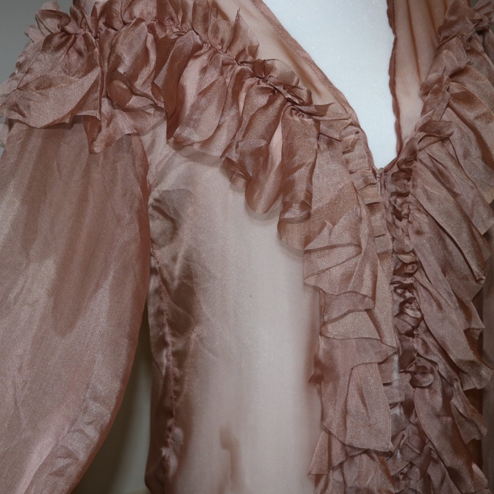 Beautiful blouse see through - Picture 5 of 5
